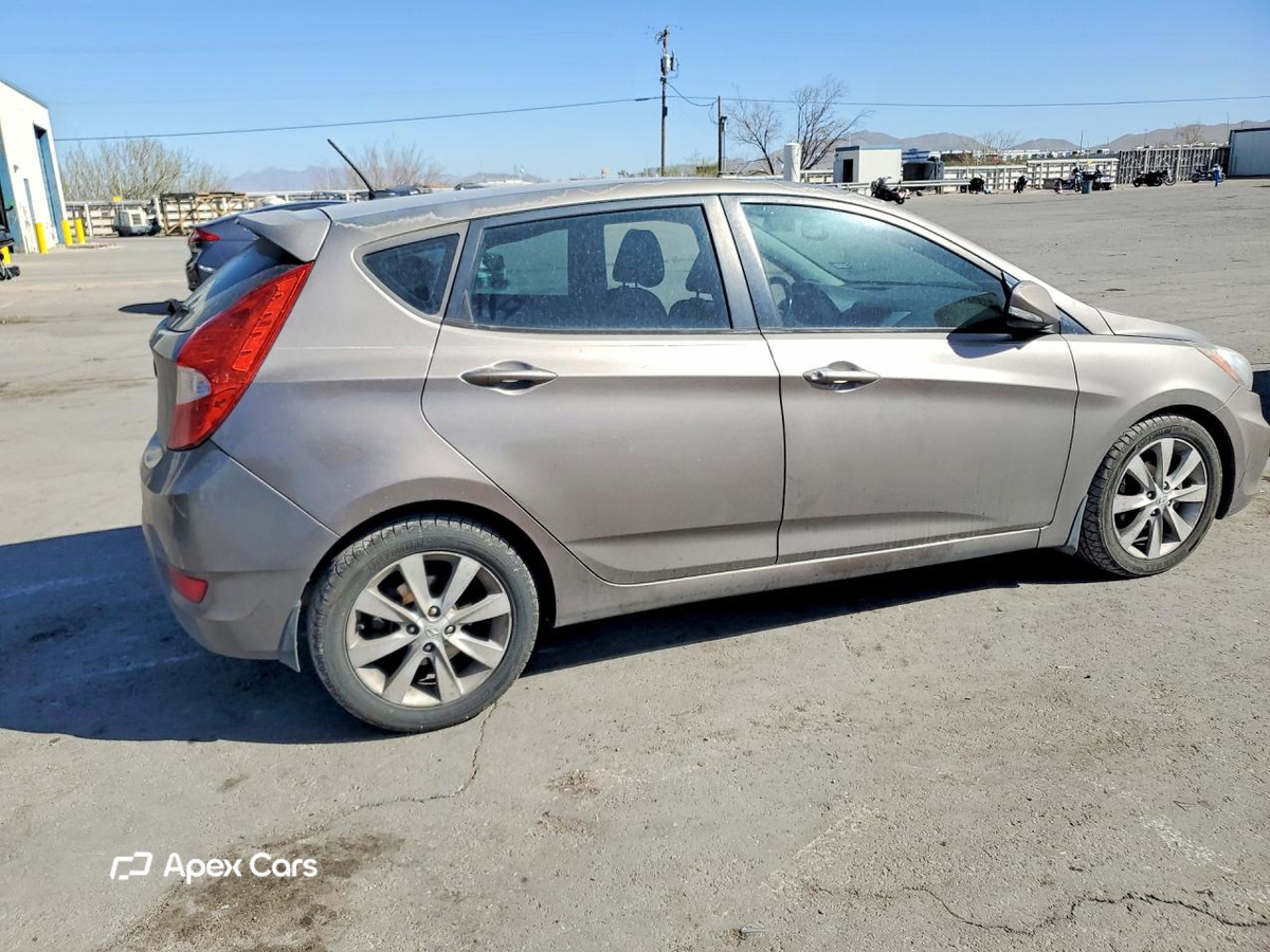 Hyundai Accent 2013