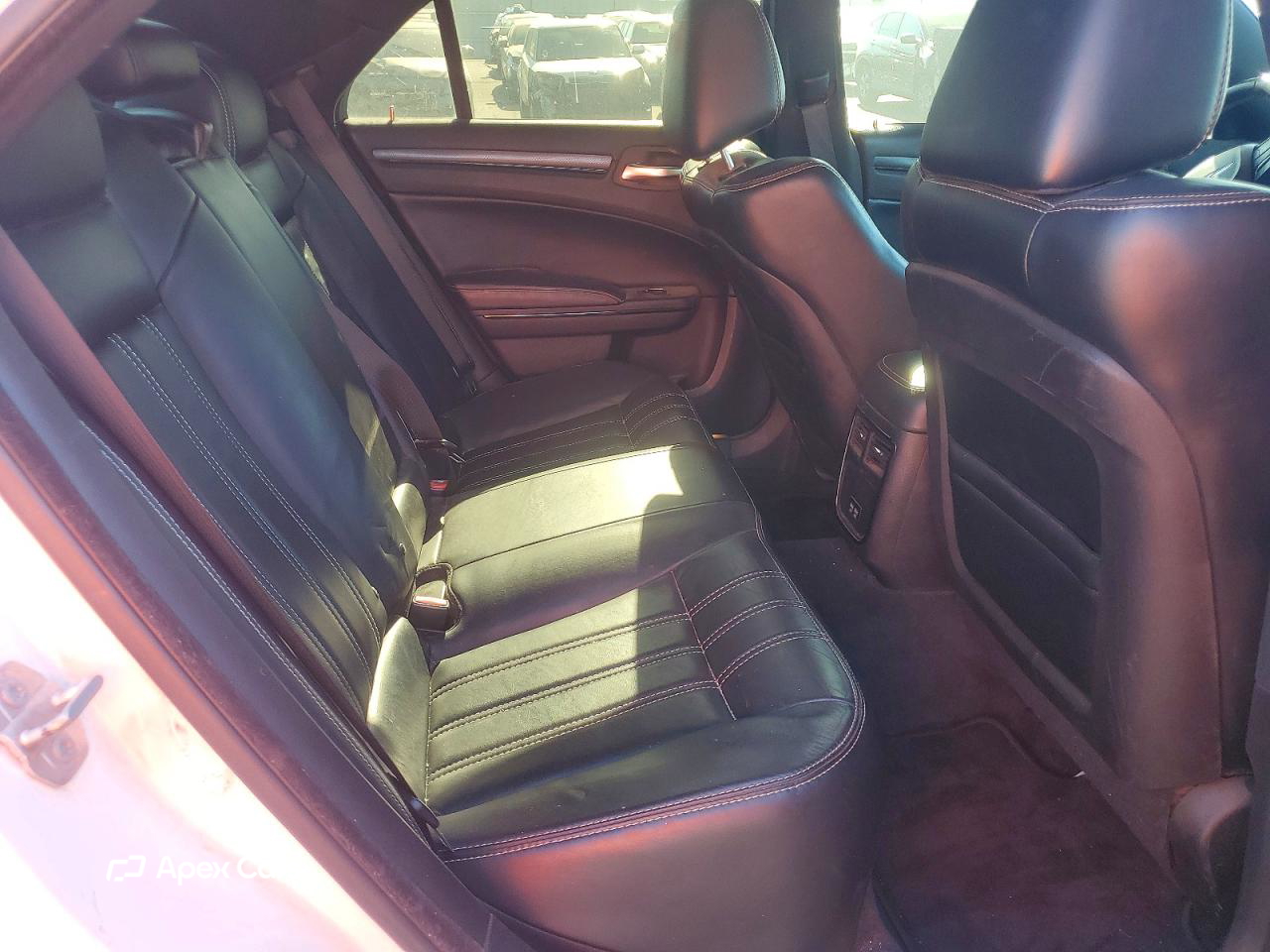 Chrysler 300 2016