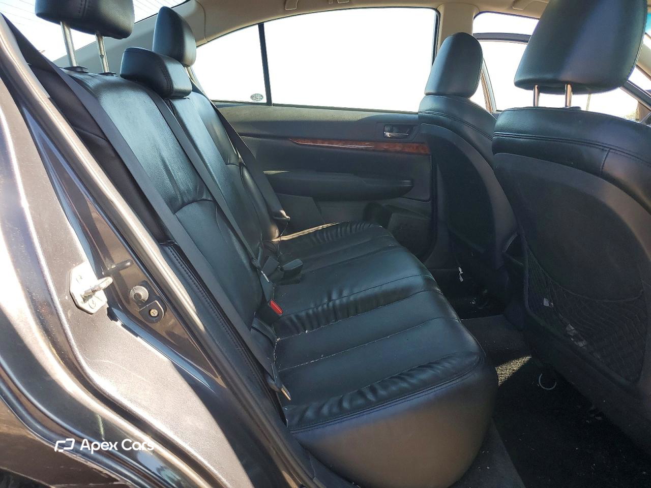Subaru Legacy 2011