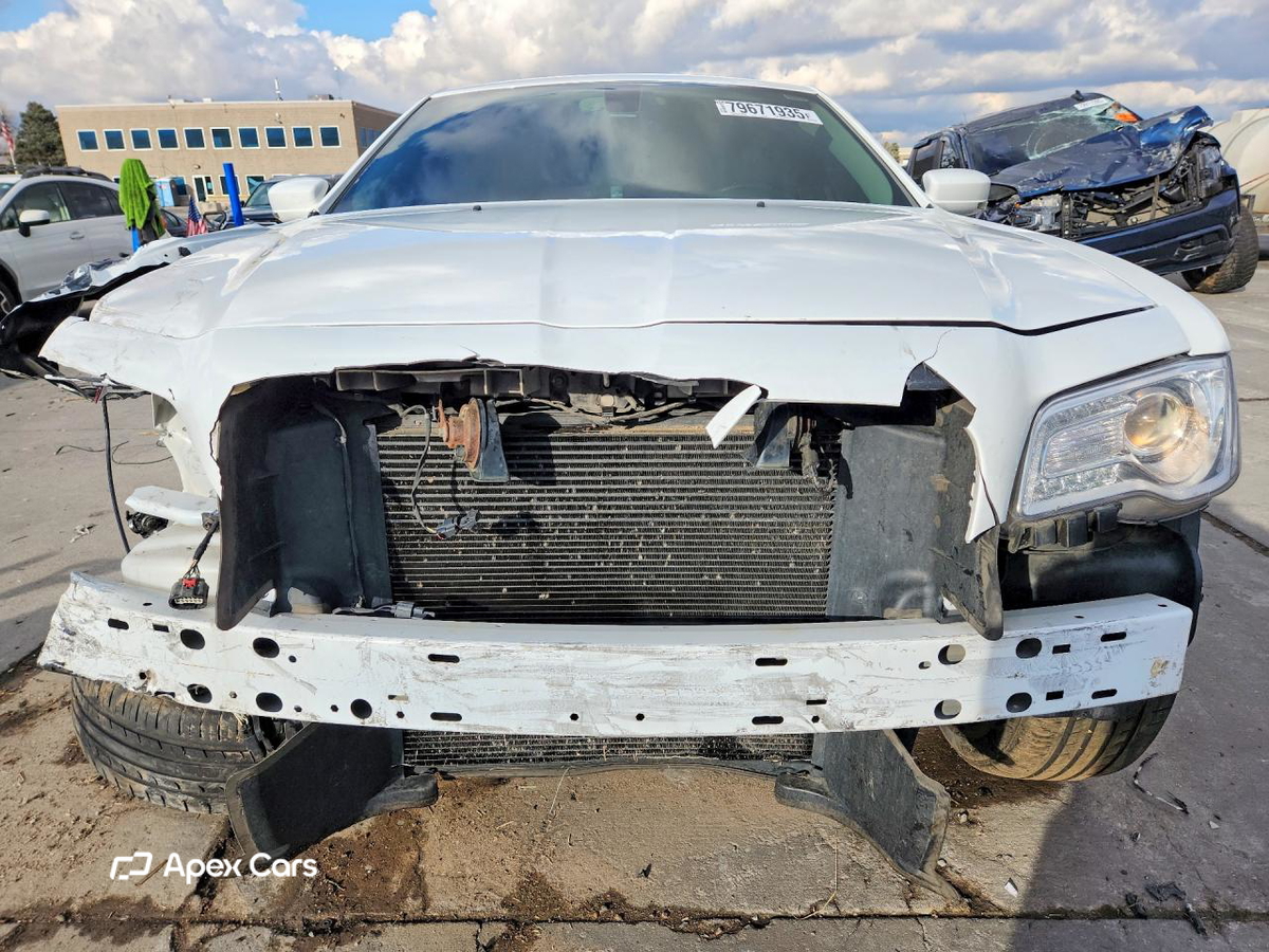 Chrysler 300 2016