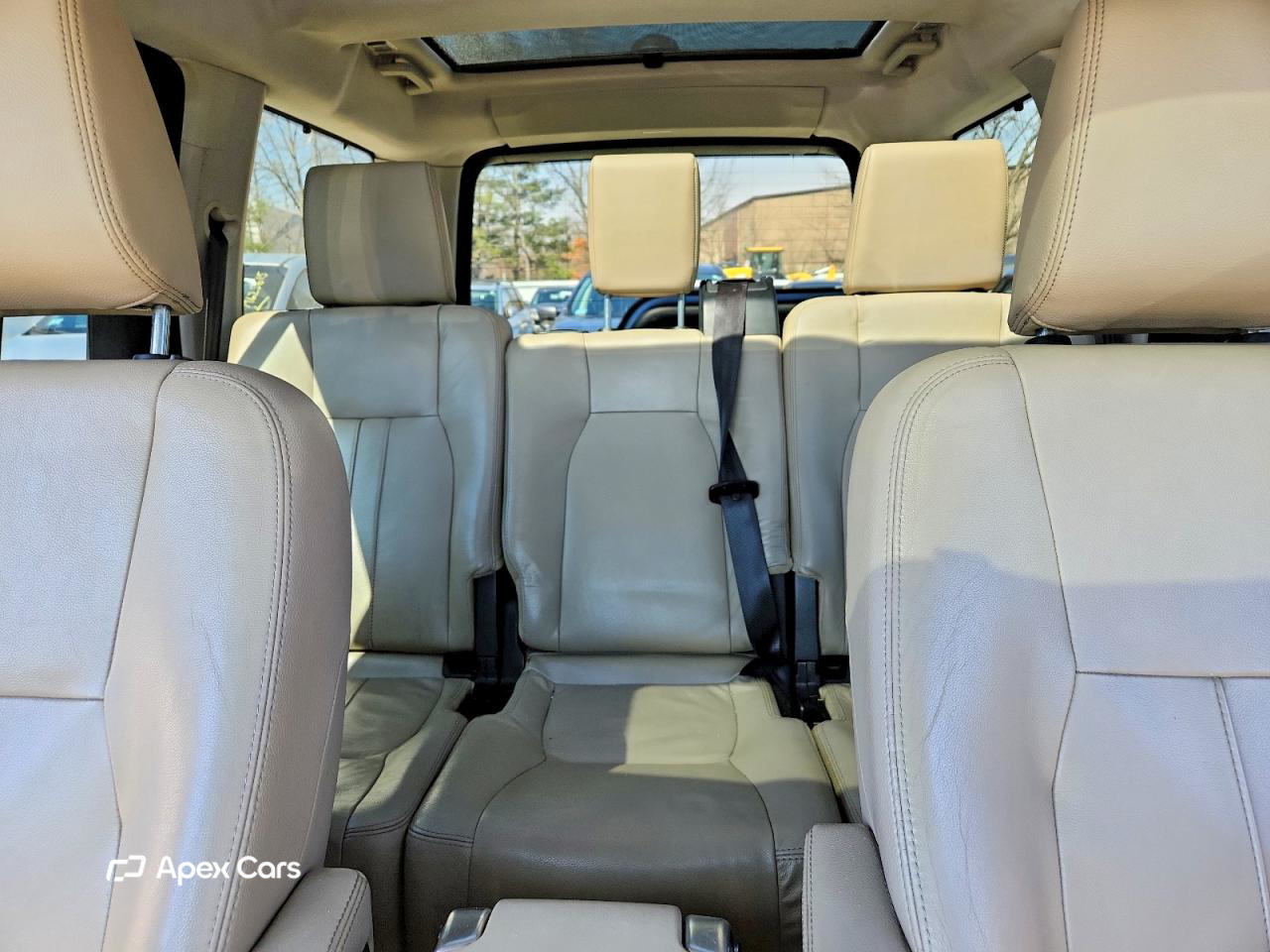 Land Rover LR4 2016