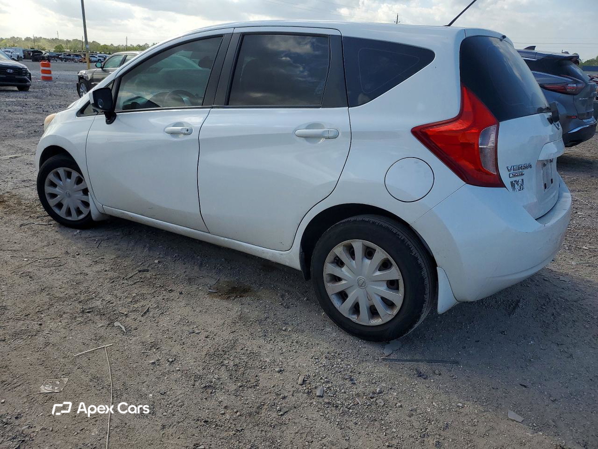 Nissan Versa 2015