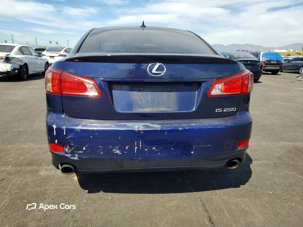 Lexus IS 2013