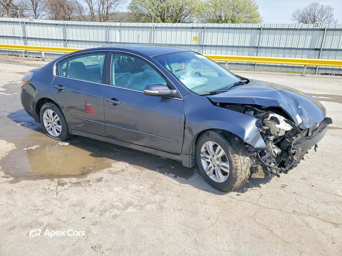 Nissan Altima 2011