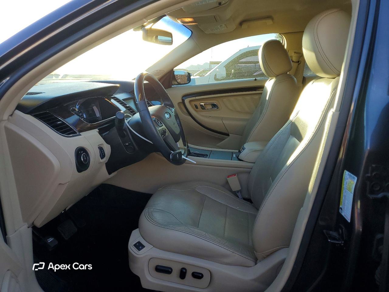 Ford Taurus 2015