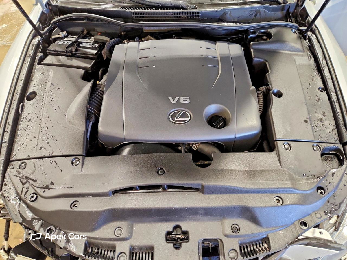 Lexus IS 2013