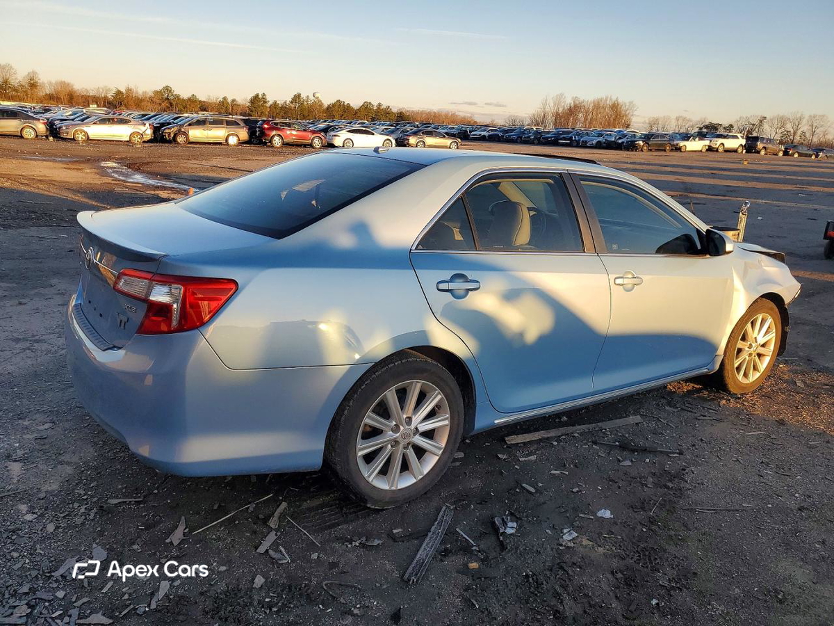 Toyota Camry 2012