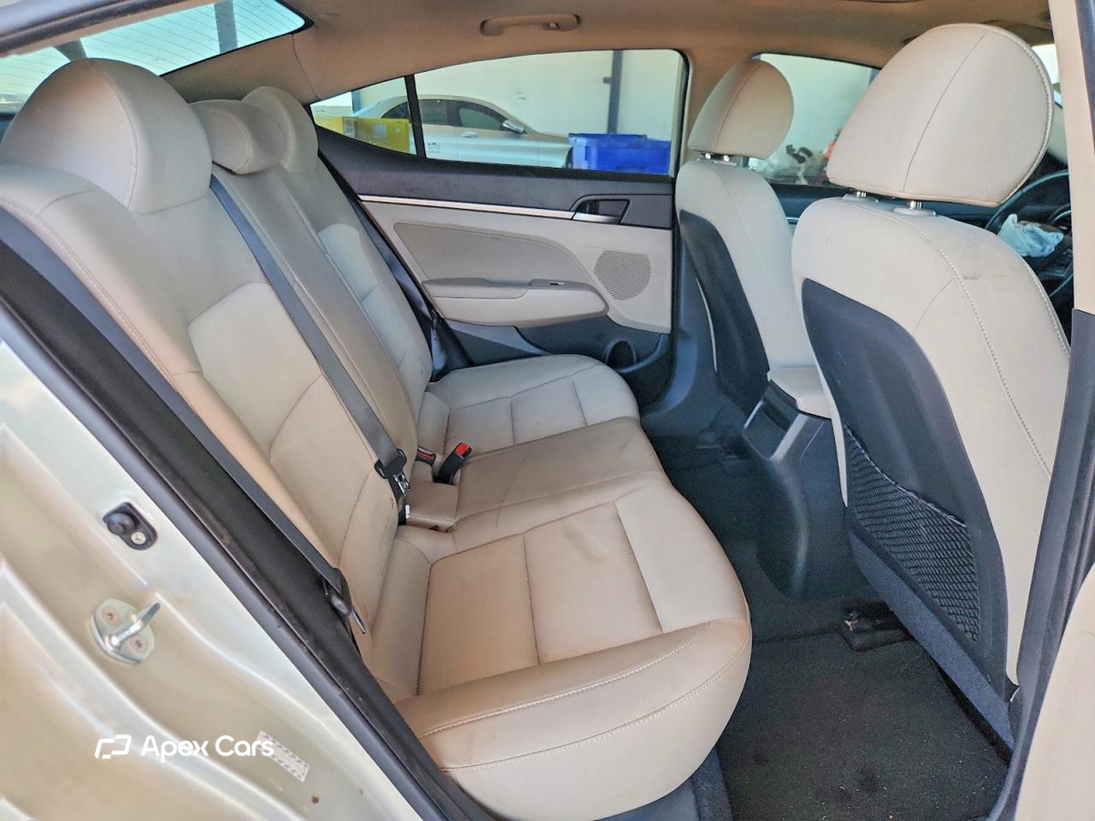 Hyundai Elantra 2017