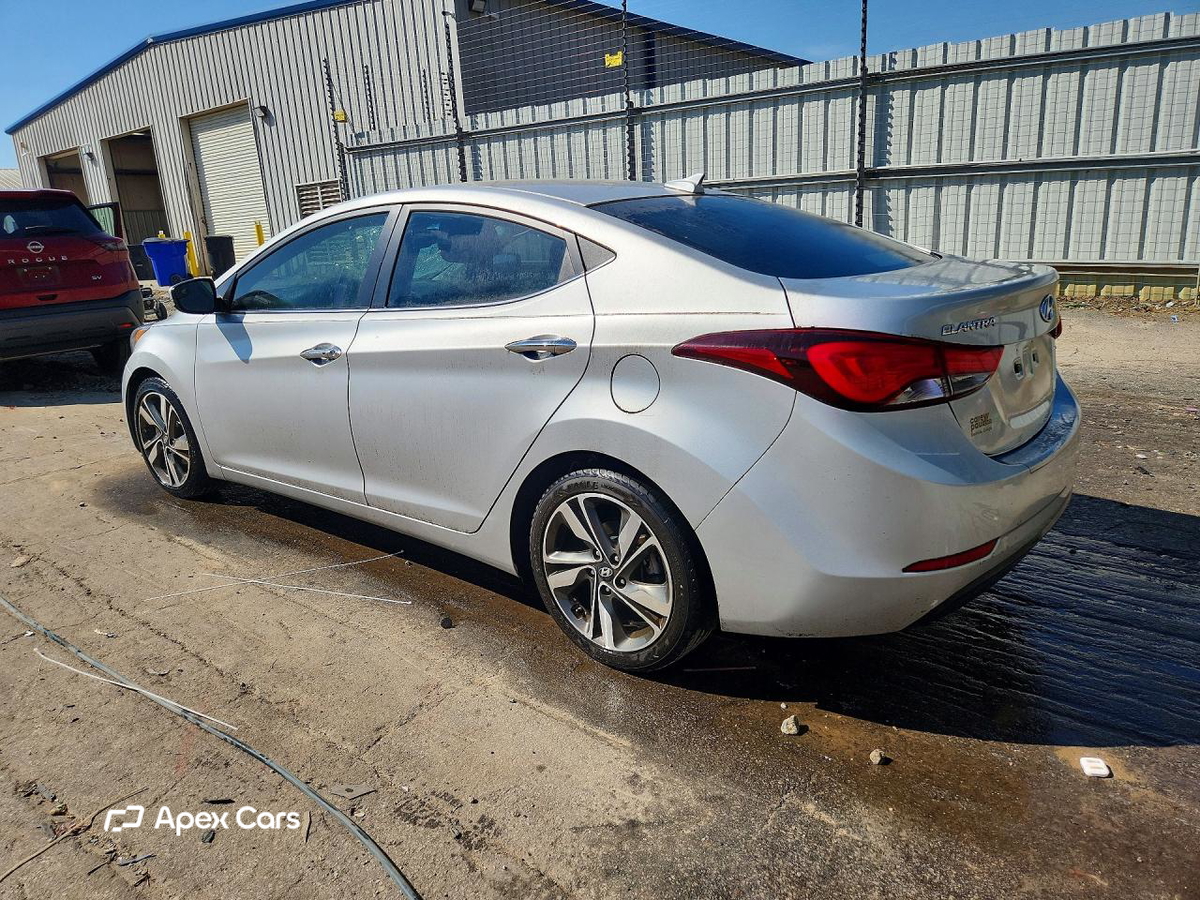 Hyundai Elantra 2016