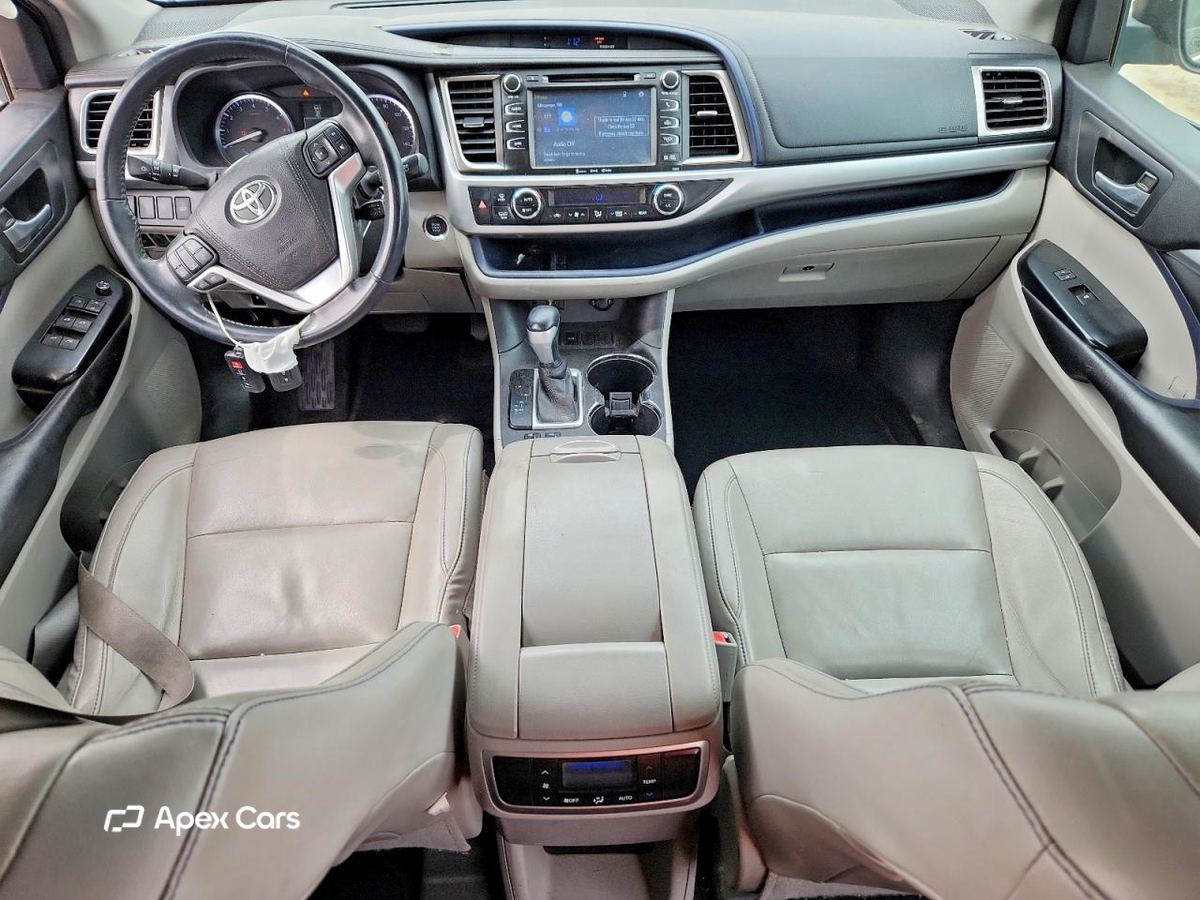 Toyota Highlander 2016
