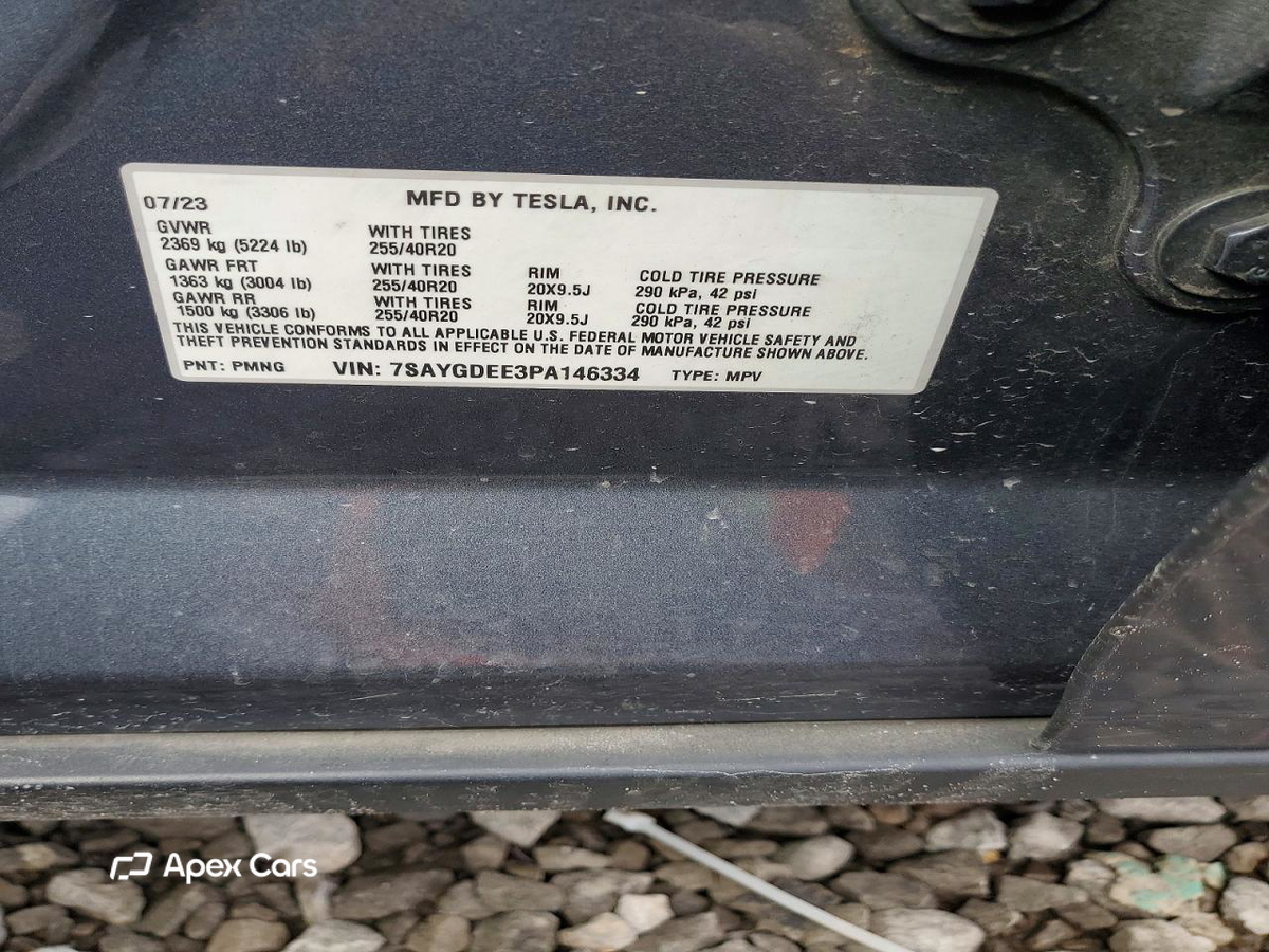 Tesla Model Y 2023