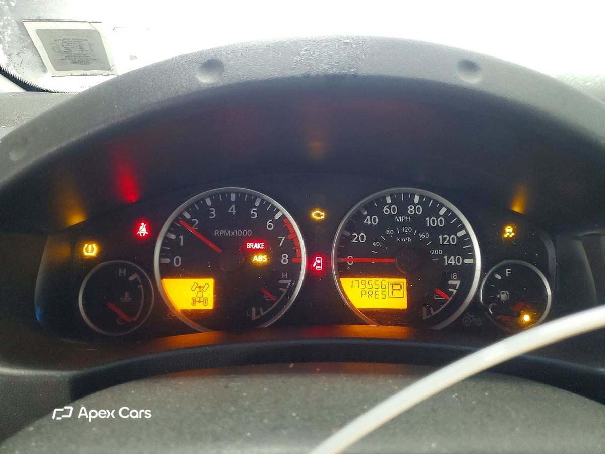 Nissan Pathfinder 2012