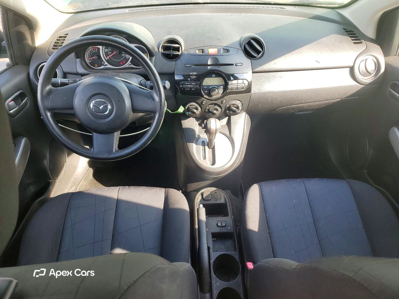 Mazda 2 2011