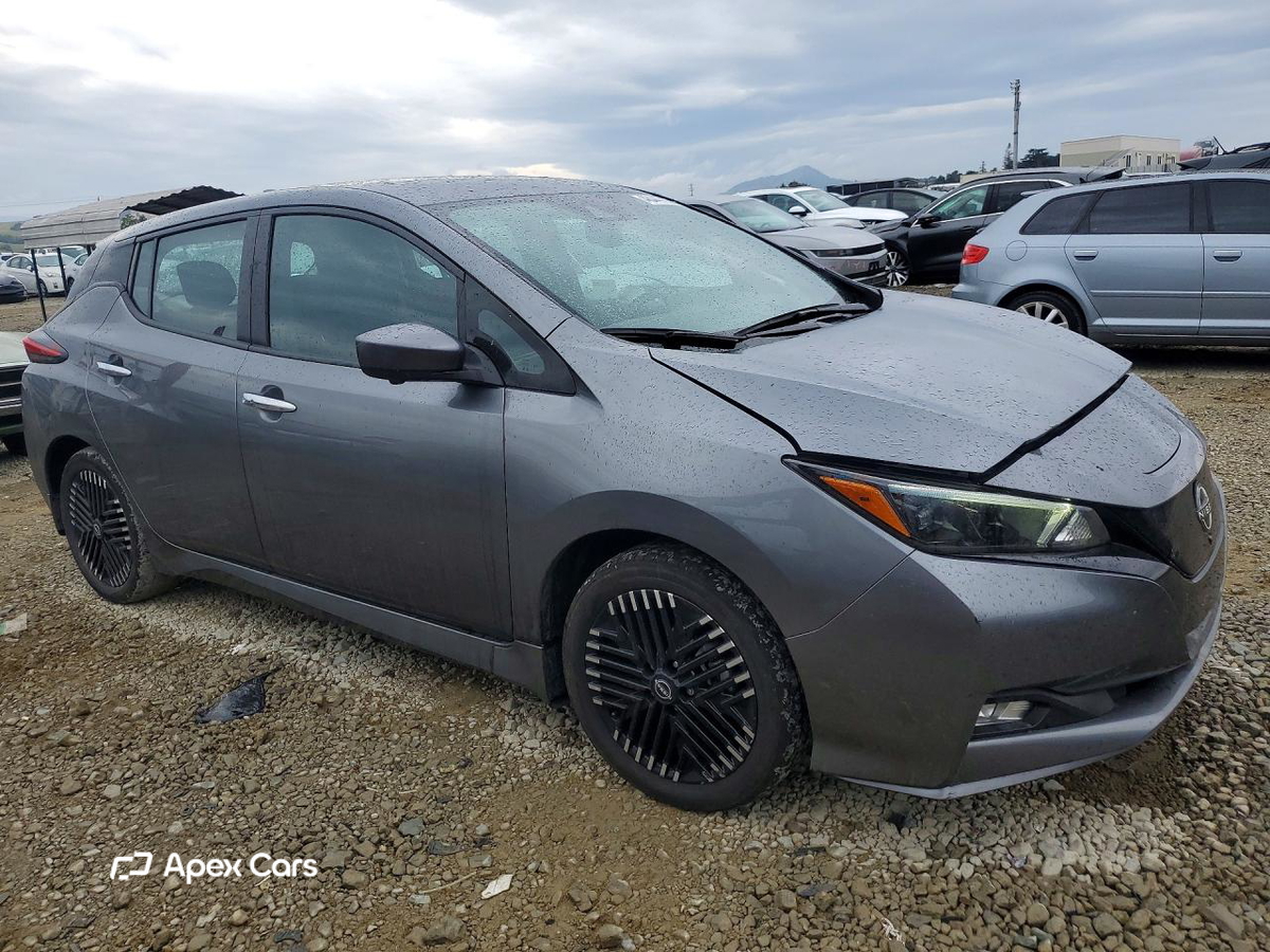Nissan Leaf 2024