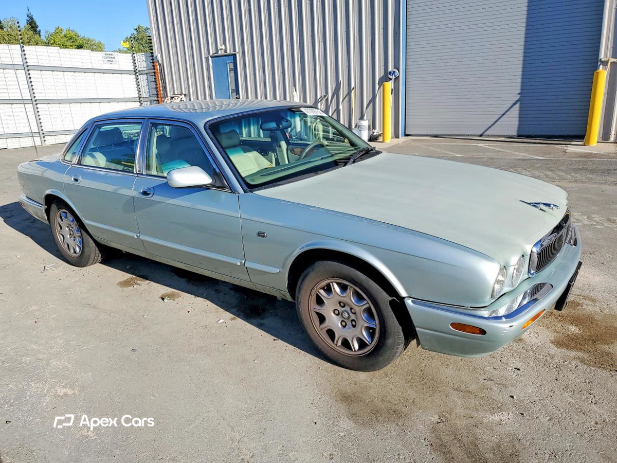 Jaguar XJ 2000