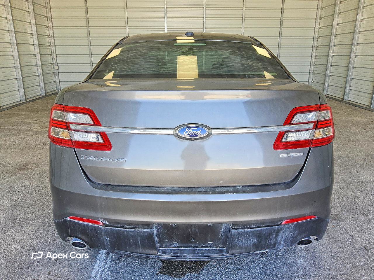 Ford Taurus 2015