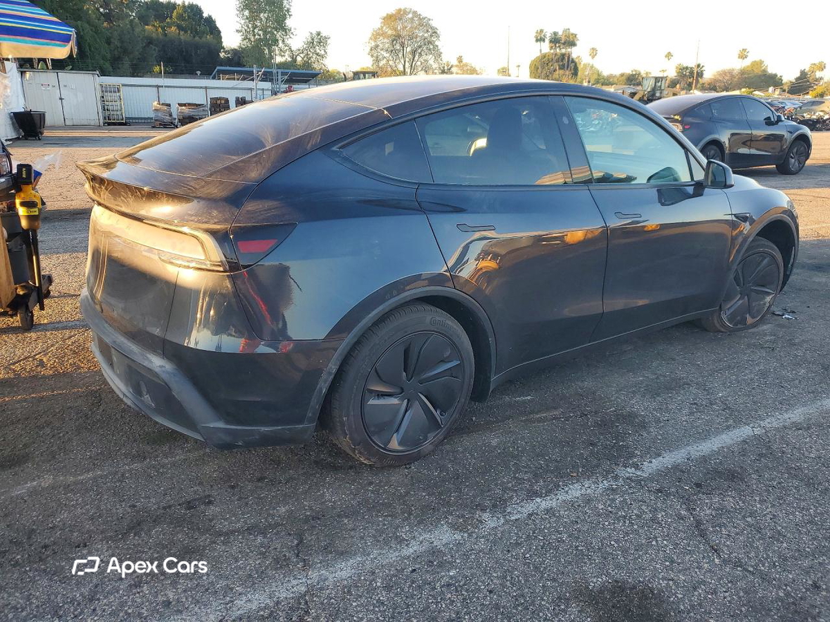 Tesla Model Y 2026