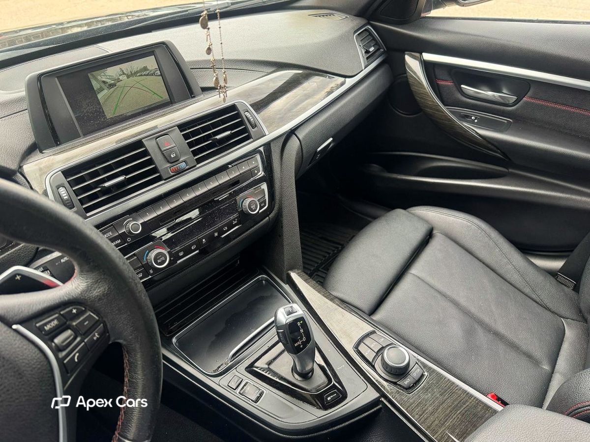 BMW Series 3 2018