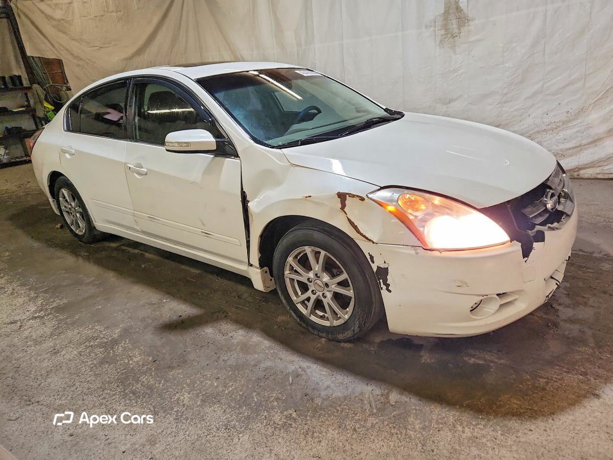 Nissan Altima 2012