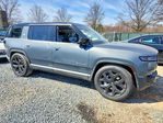 Rivian R1S 2024
