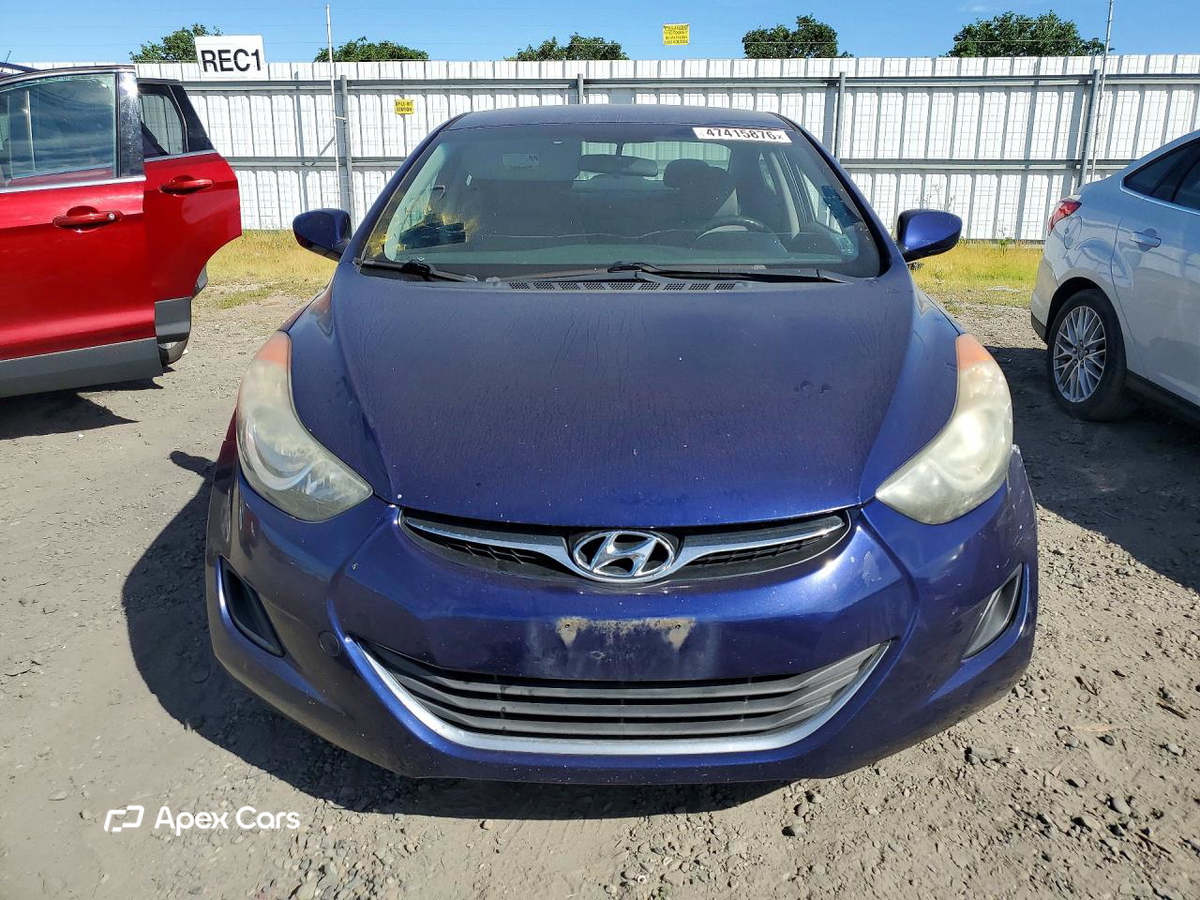 Hyundai Elantra 2013