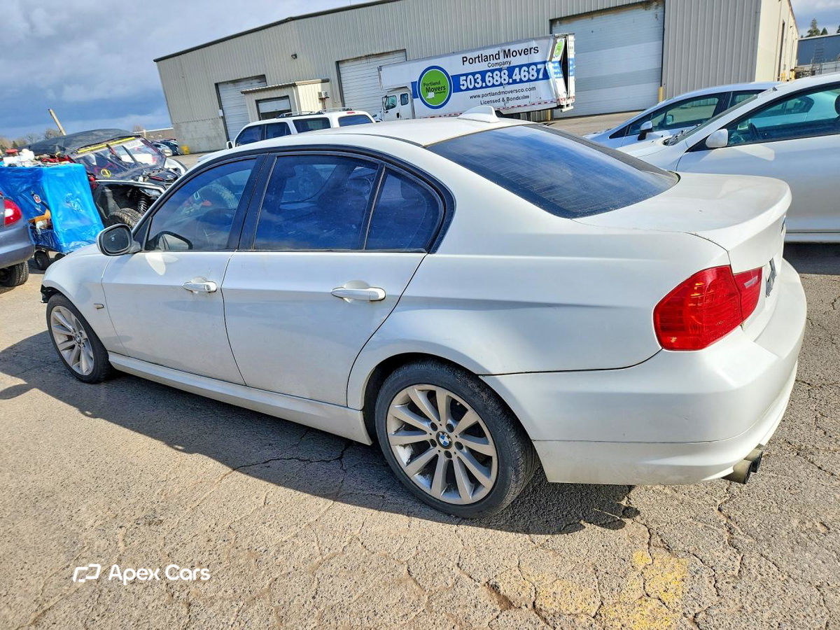 BMW Series 3 2010