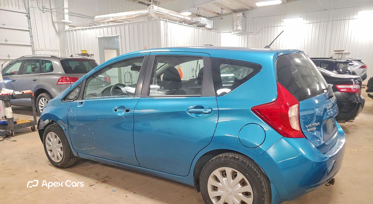 Nissan Versa 2015