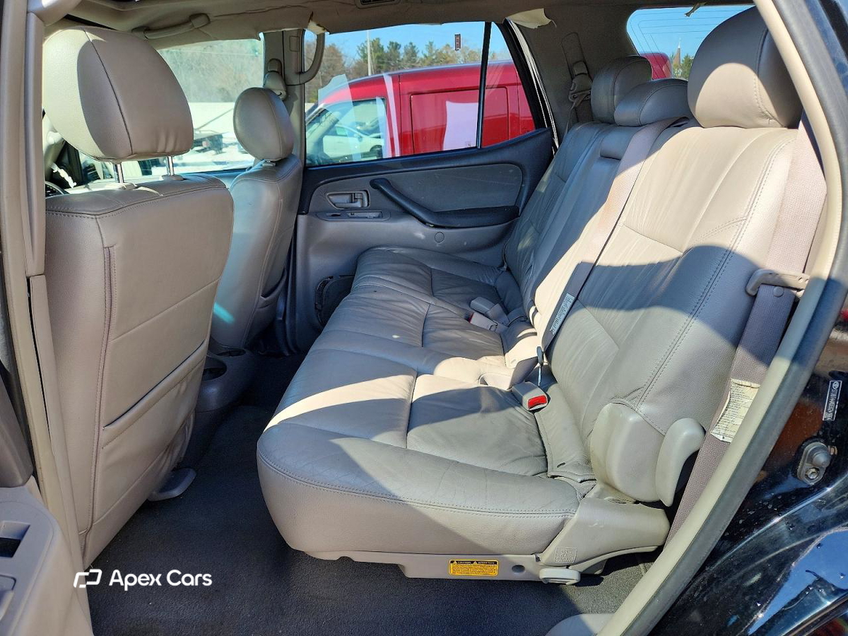Toyota Sequoia 2005