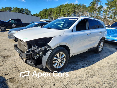 Kia Sorento 2016 - Image 1 of 14