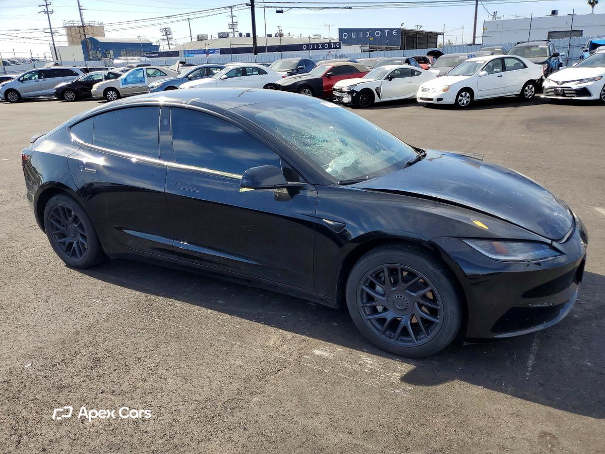 Tesla Model 3 2024