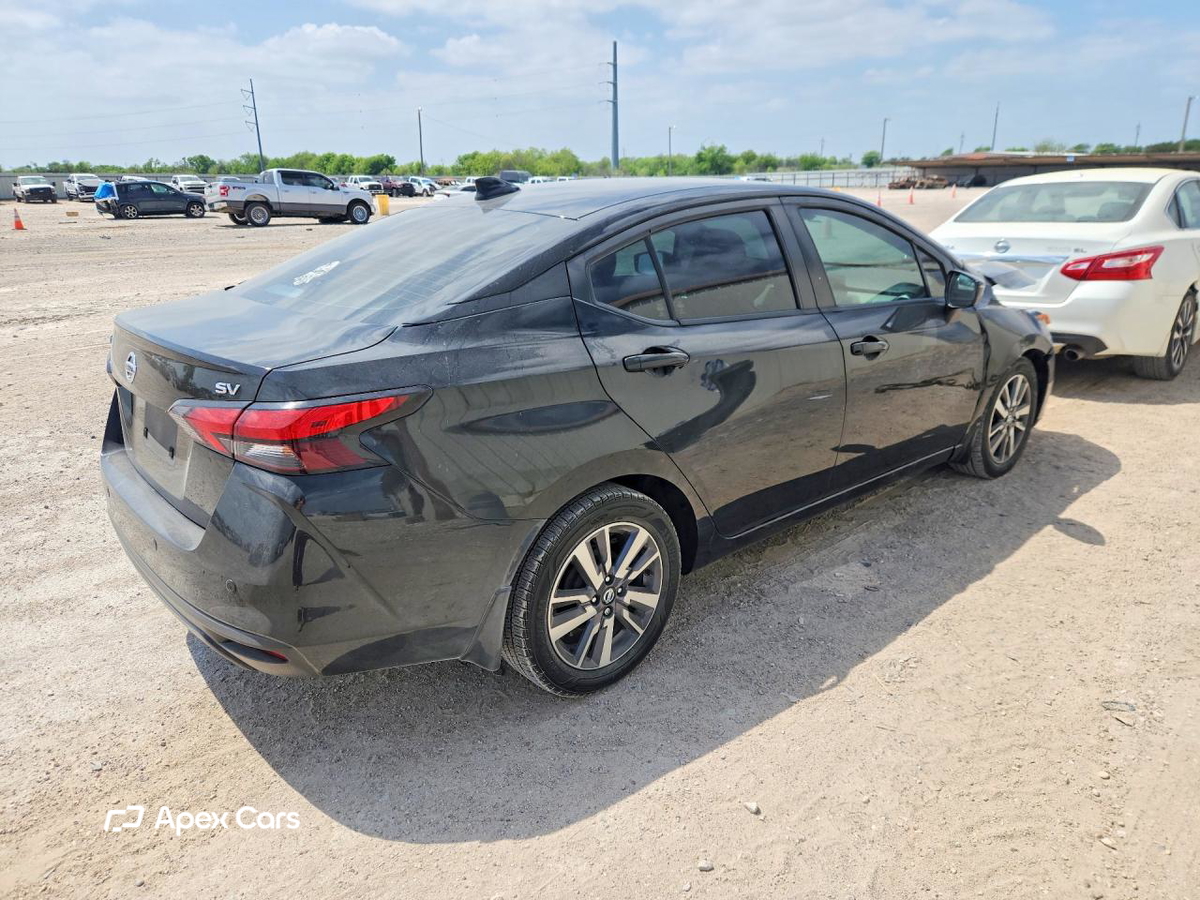 Nissan Versa 2020