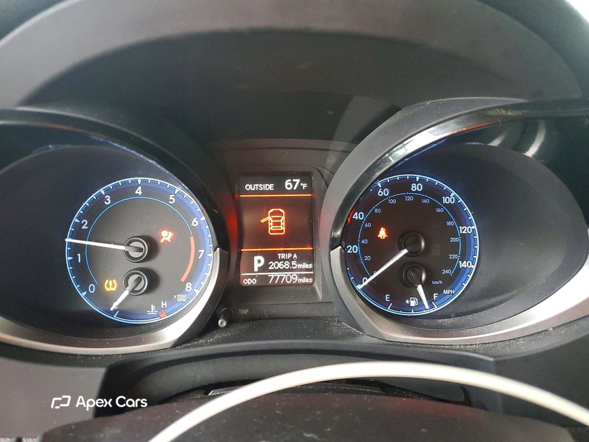 Toyota Corolla 2015