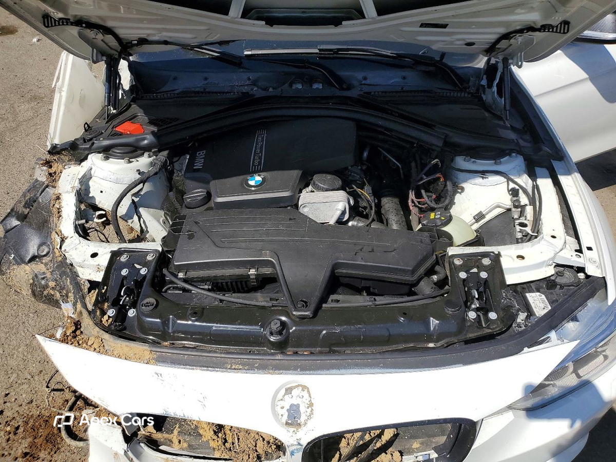 BMW Series 3 2016