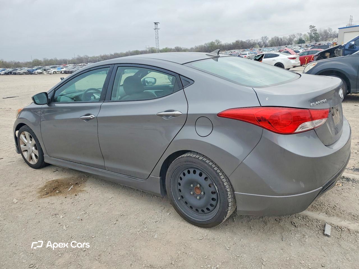 Hyundai Elantra 2013