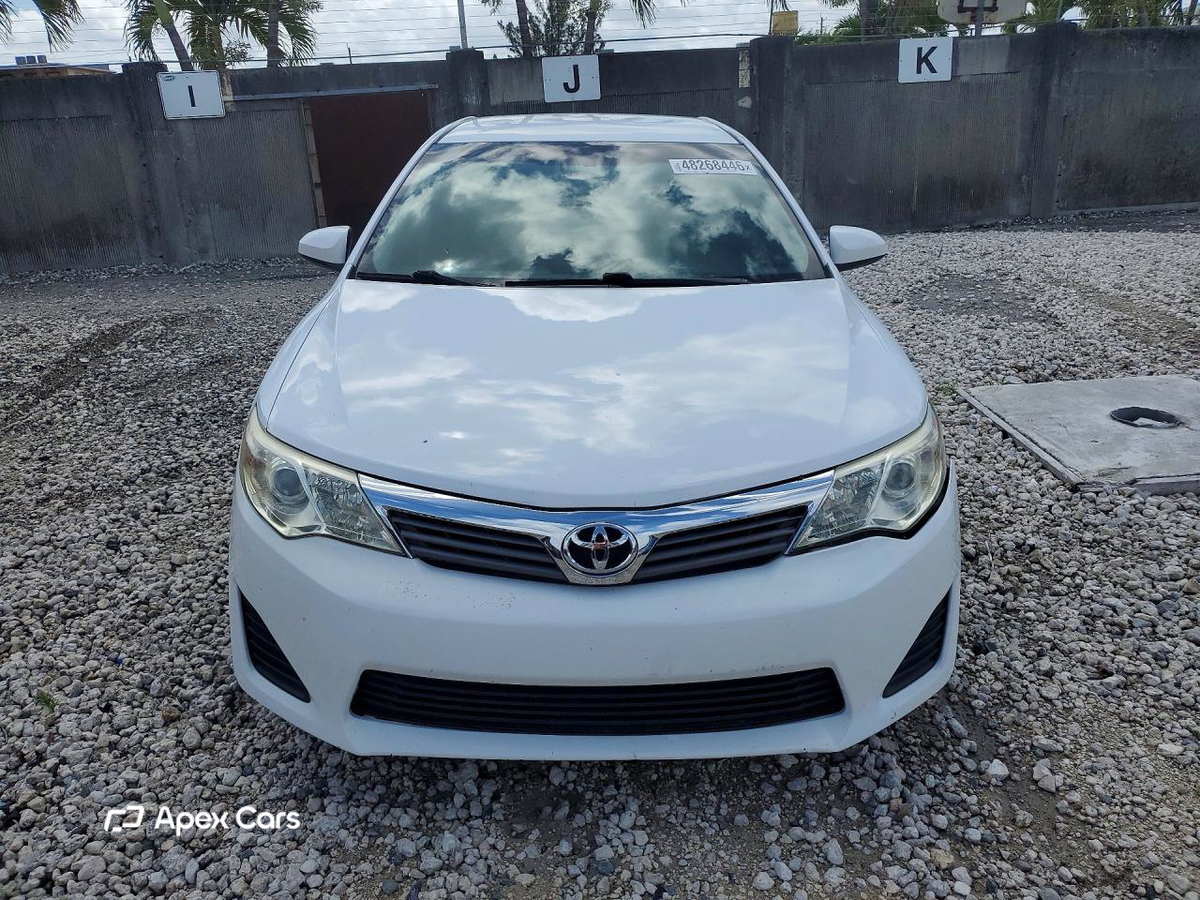 Toyota Camry 2012