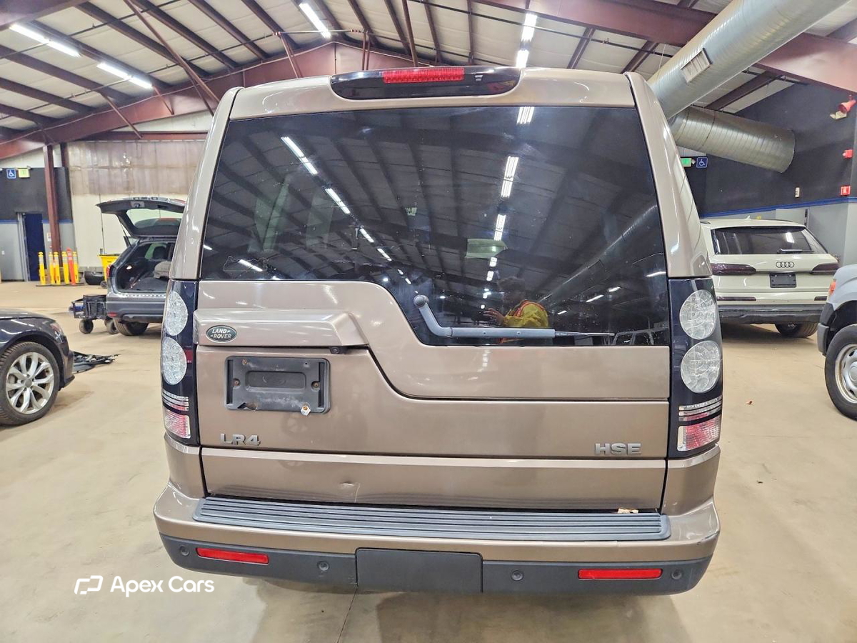 Land Rover LR4 2015