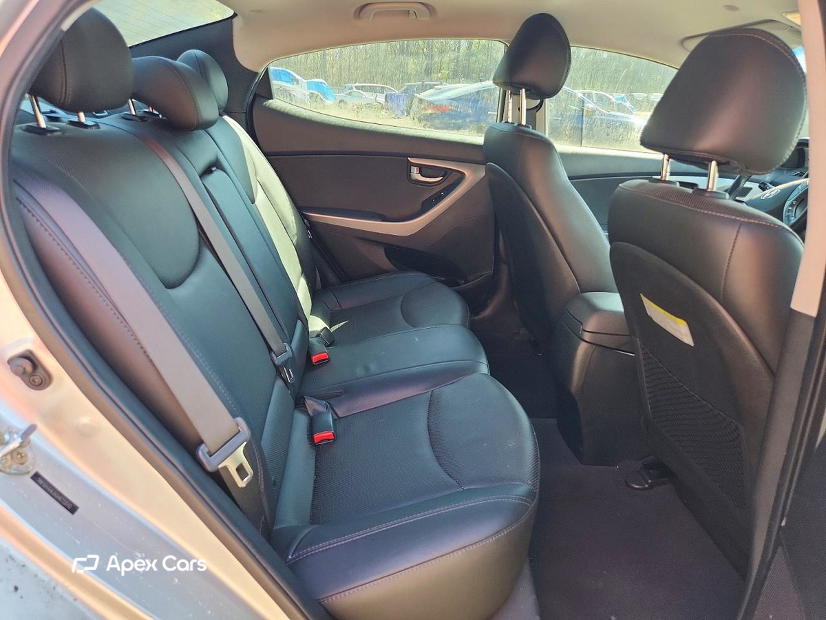 Hyundai Elantra 2016