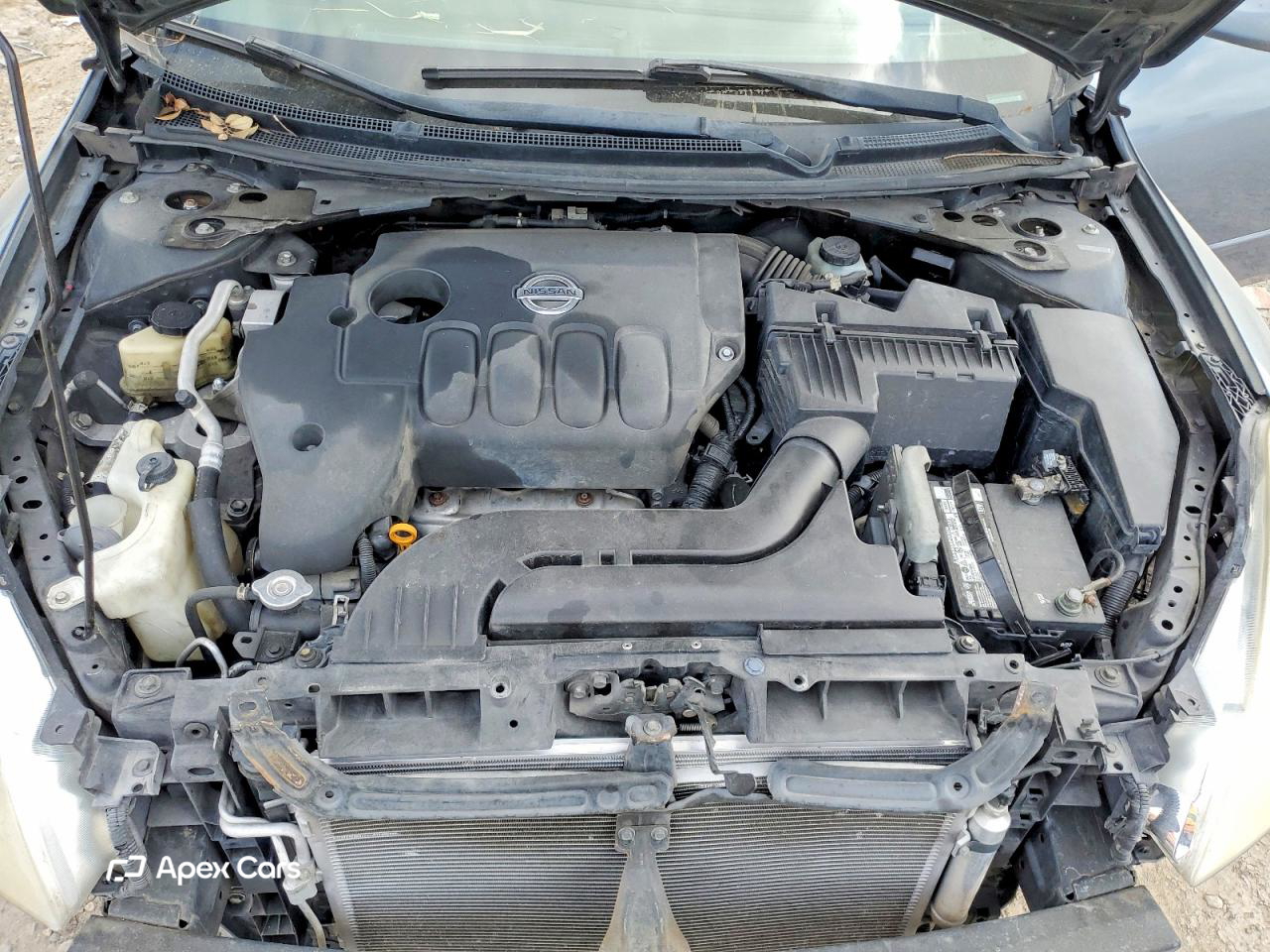Nissan Altima 2010