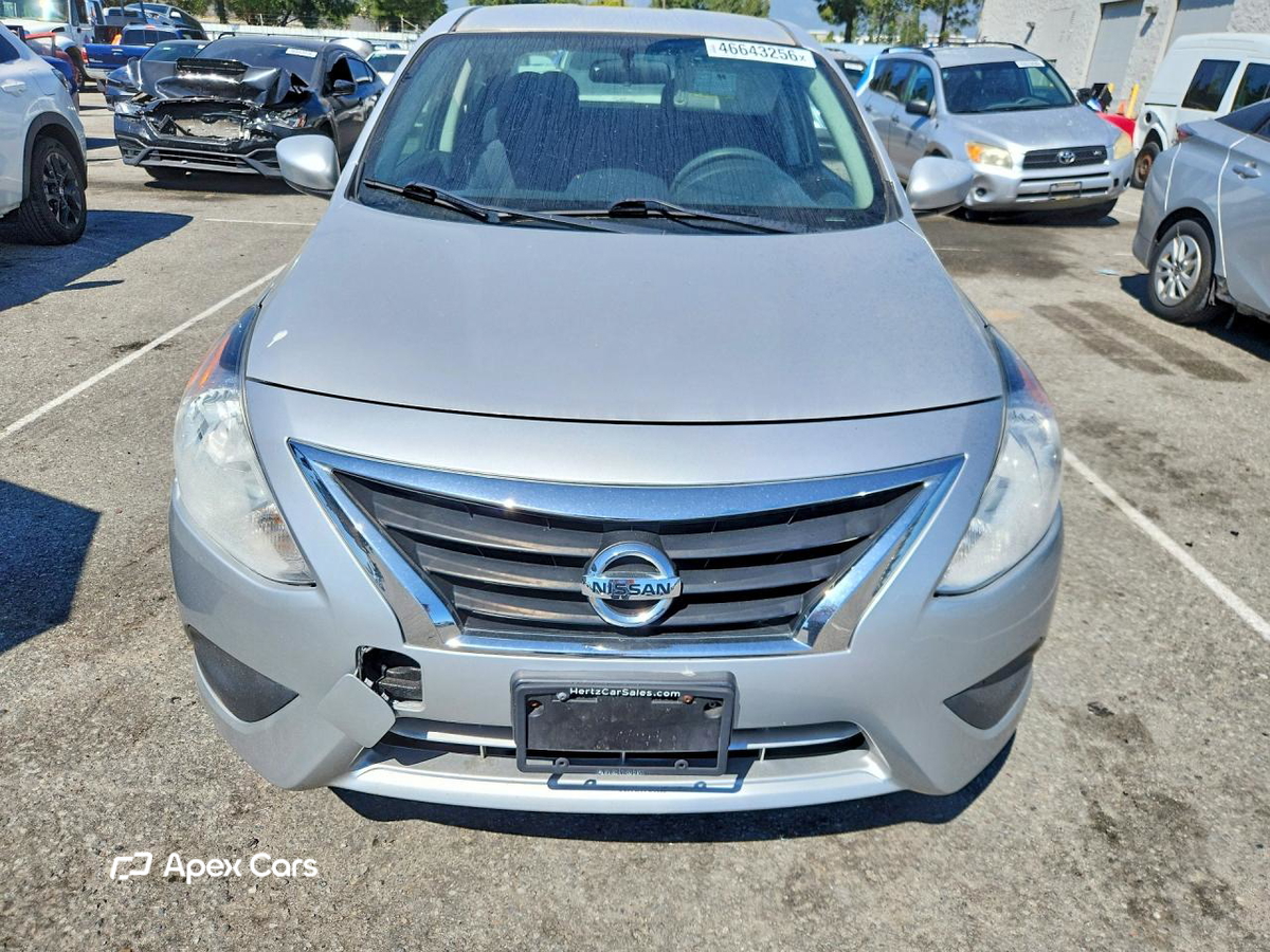 Nissan Versa 2017