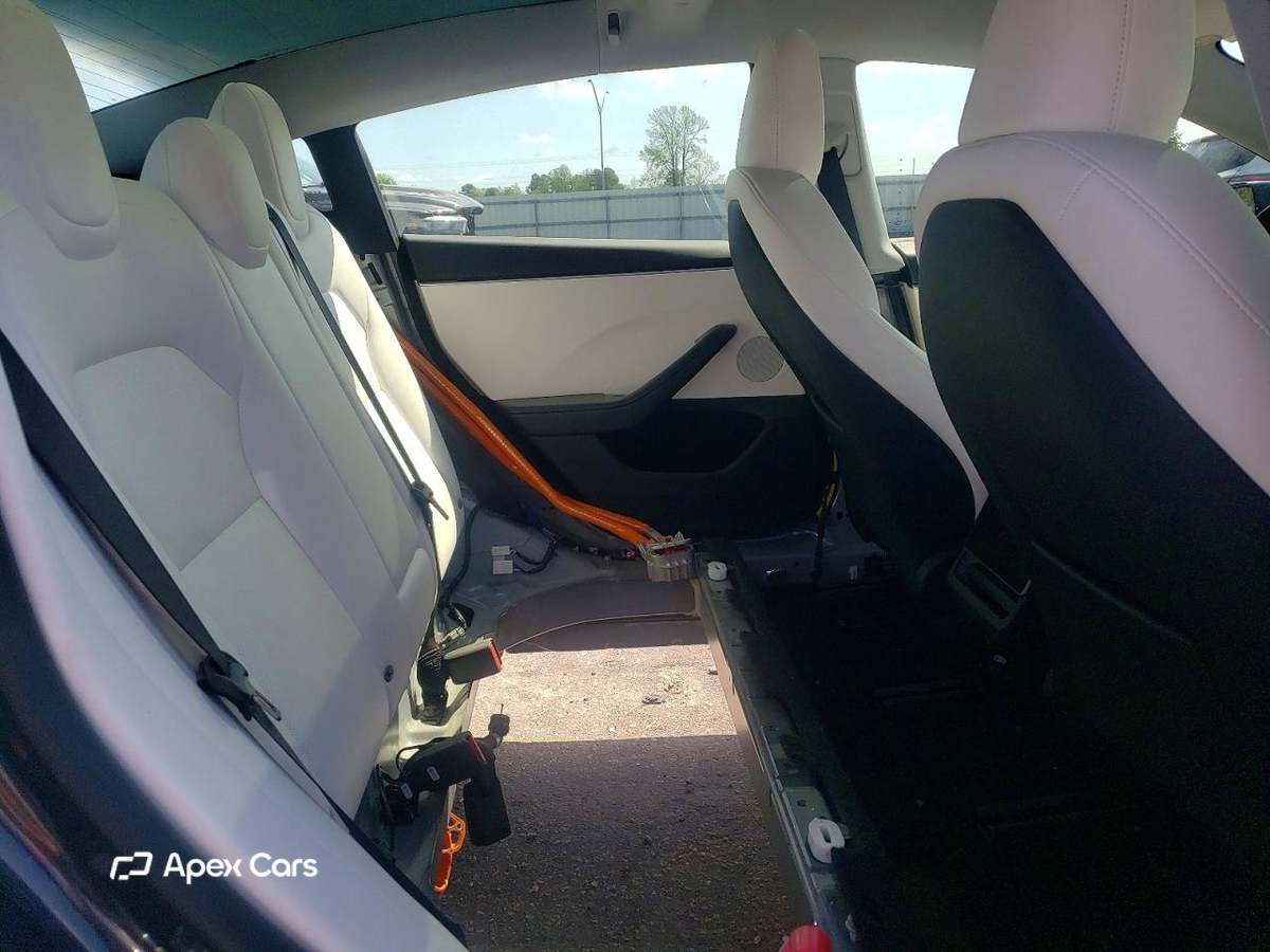 Tesla Model 3 2024