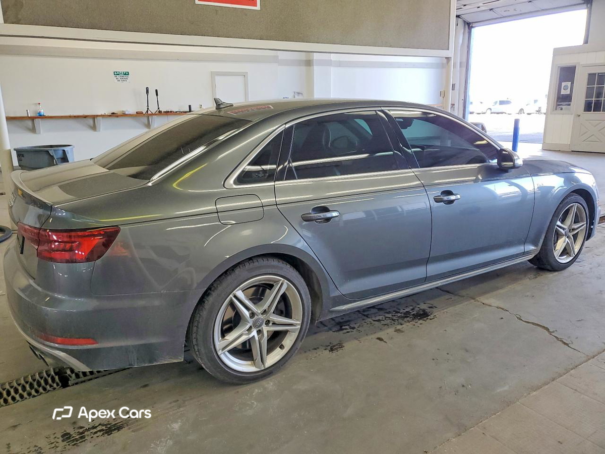 Audi RS4 2018