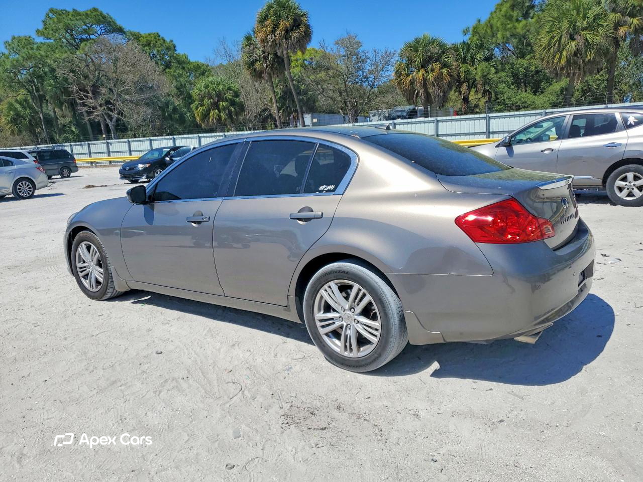 Infiniti G 2012