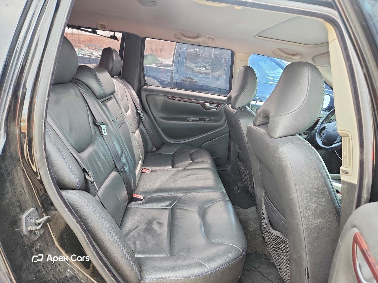 Volvo XC70 2006