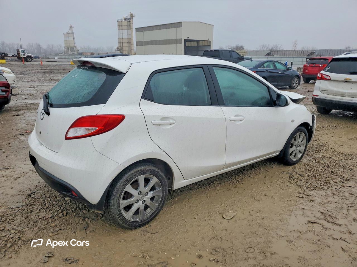 Mazda 2 2012