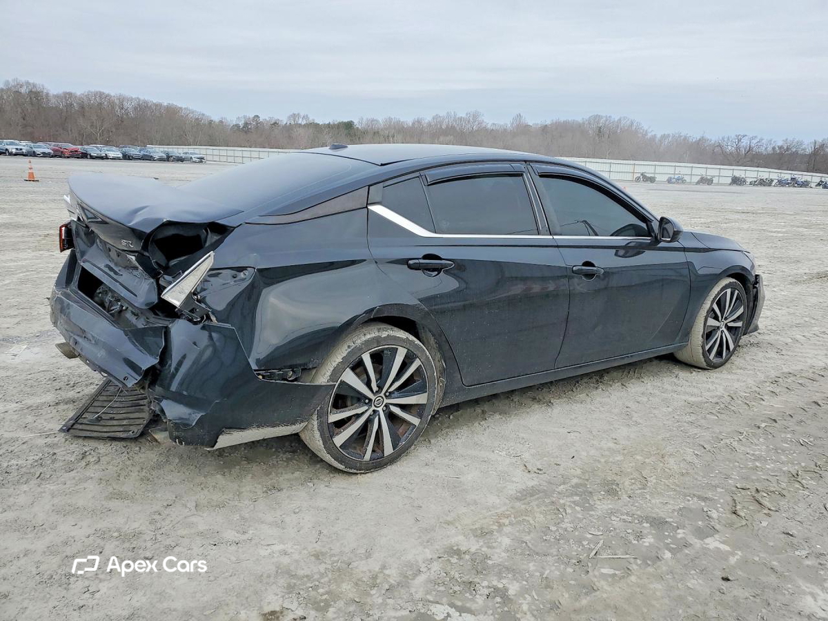 Nissan Altima 2020