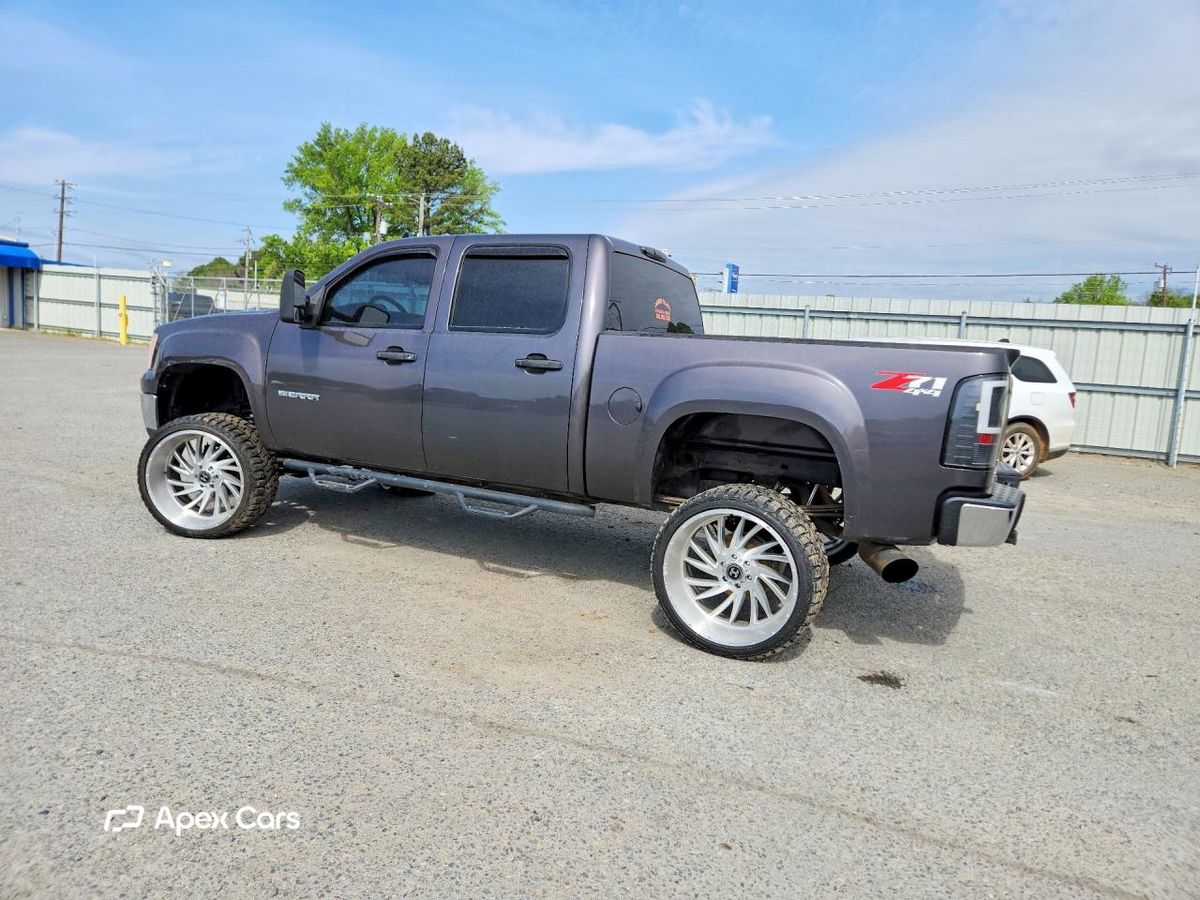 GMC Sierra 2011