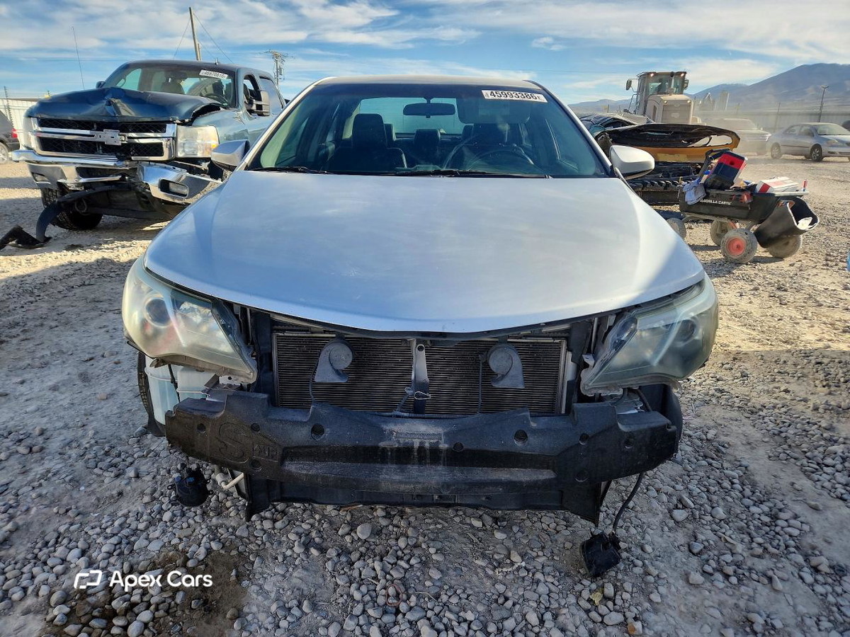 Toyota Camry 2012
