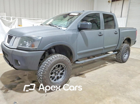 Nissan Titan 2013 - Image 1 of 12