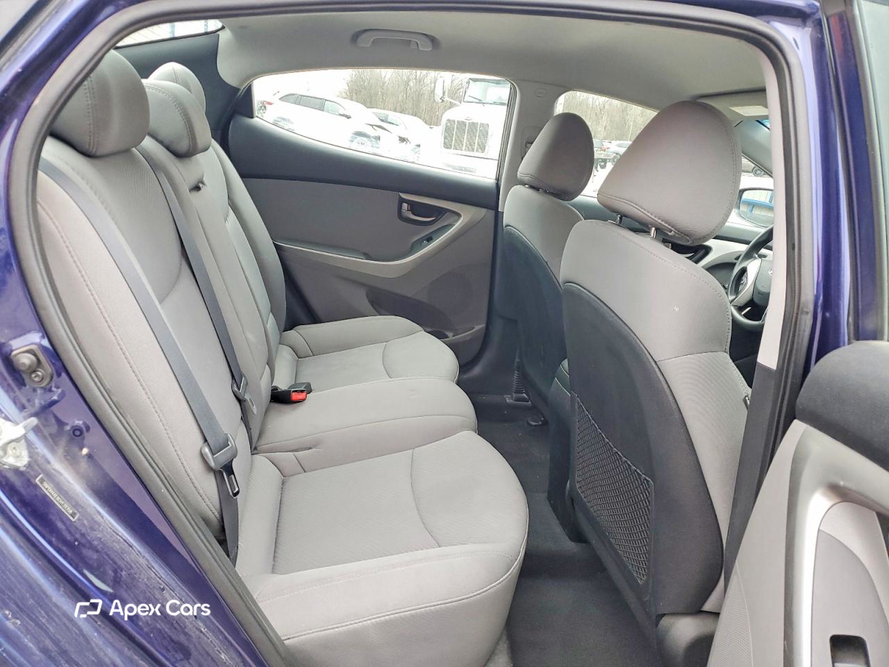 Hyundai Elantra 2012