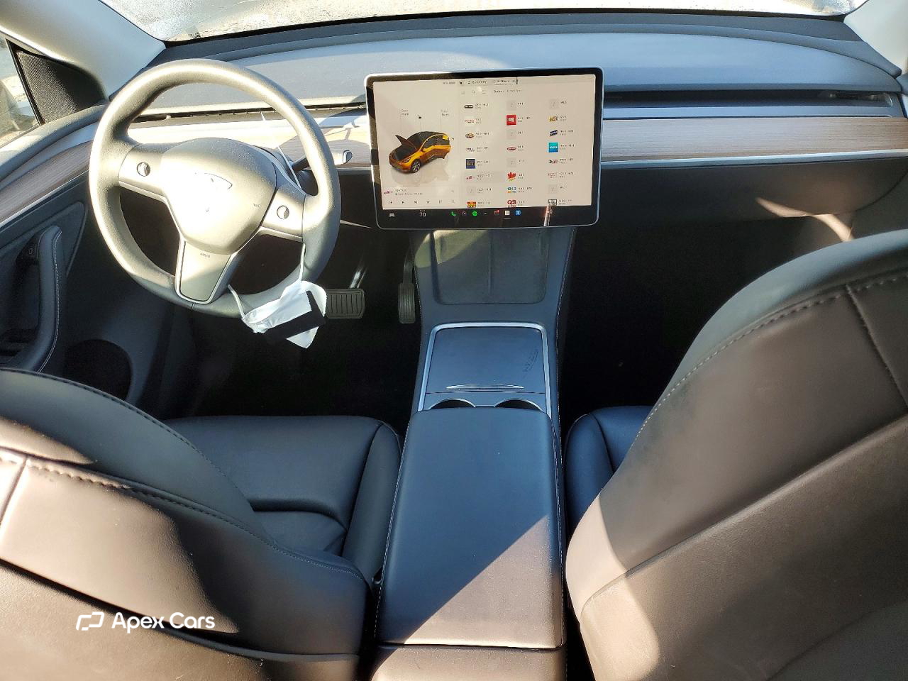 Tesla Model Y 2024